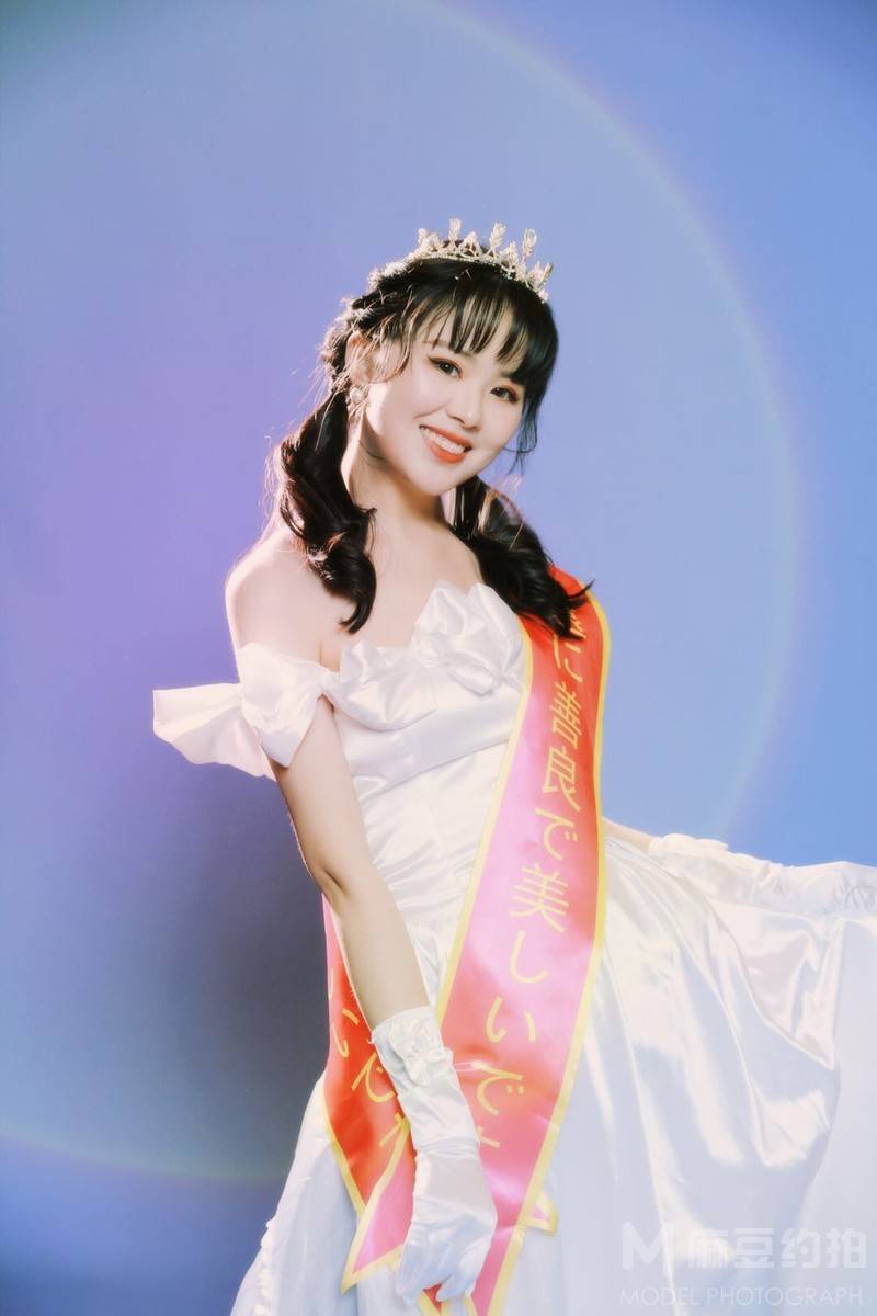 胶片模特