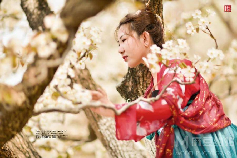 汉服模特