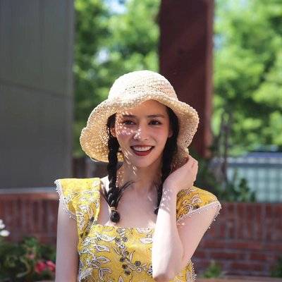 宝丽来模特