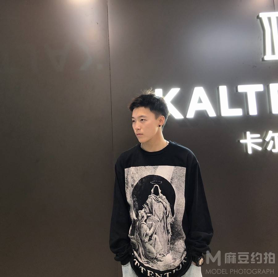 纪实模特