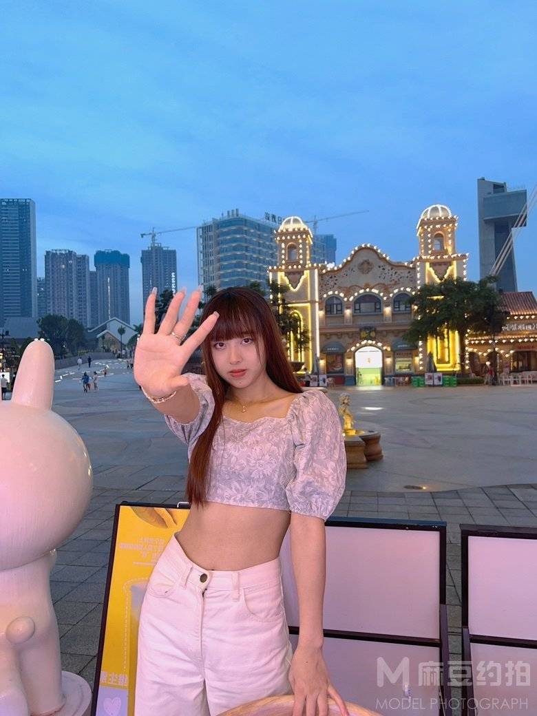 清新模特