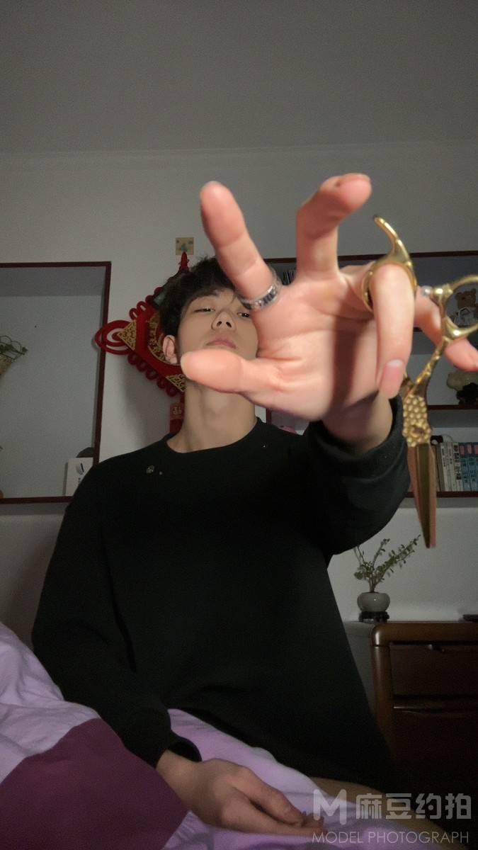 黑白模特