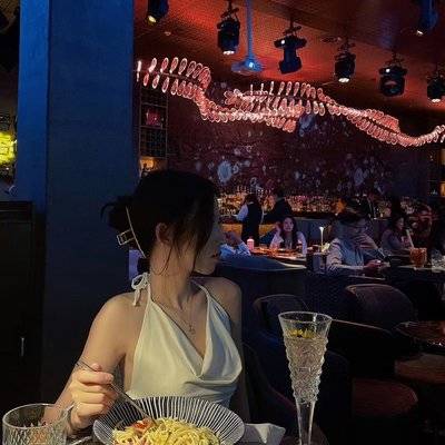 黑白模特