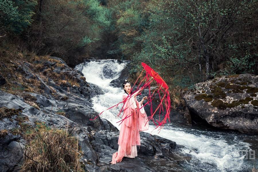 汉服模特