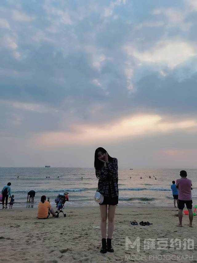 校园模特