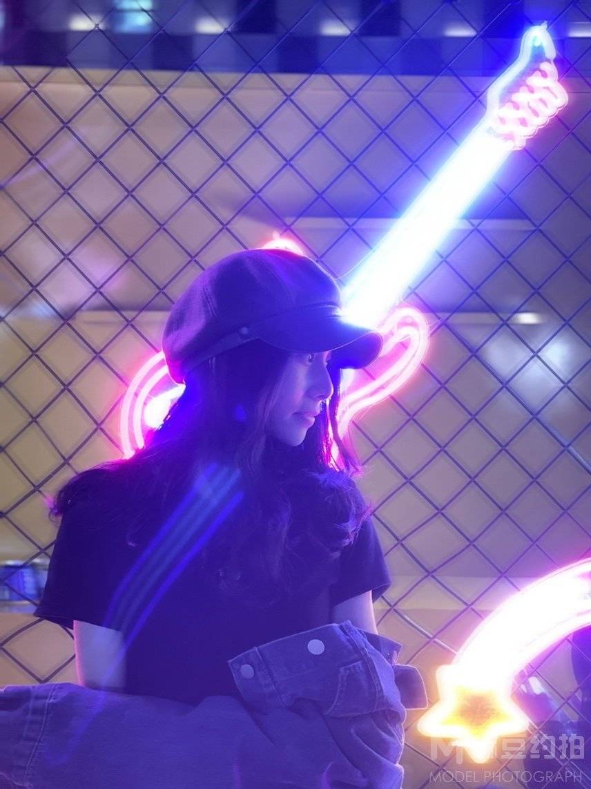 校园模特