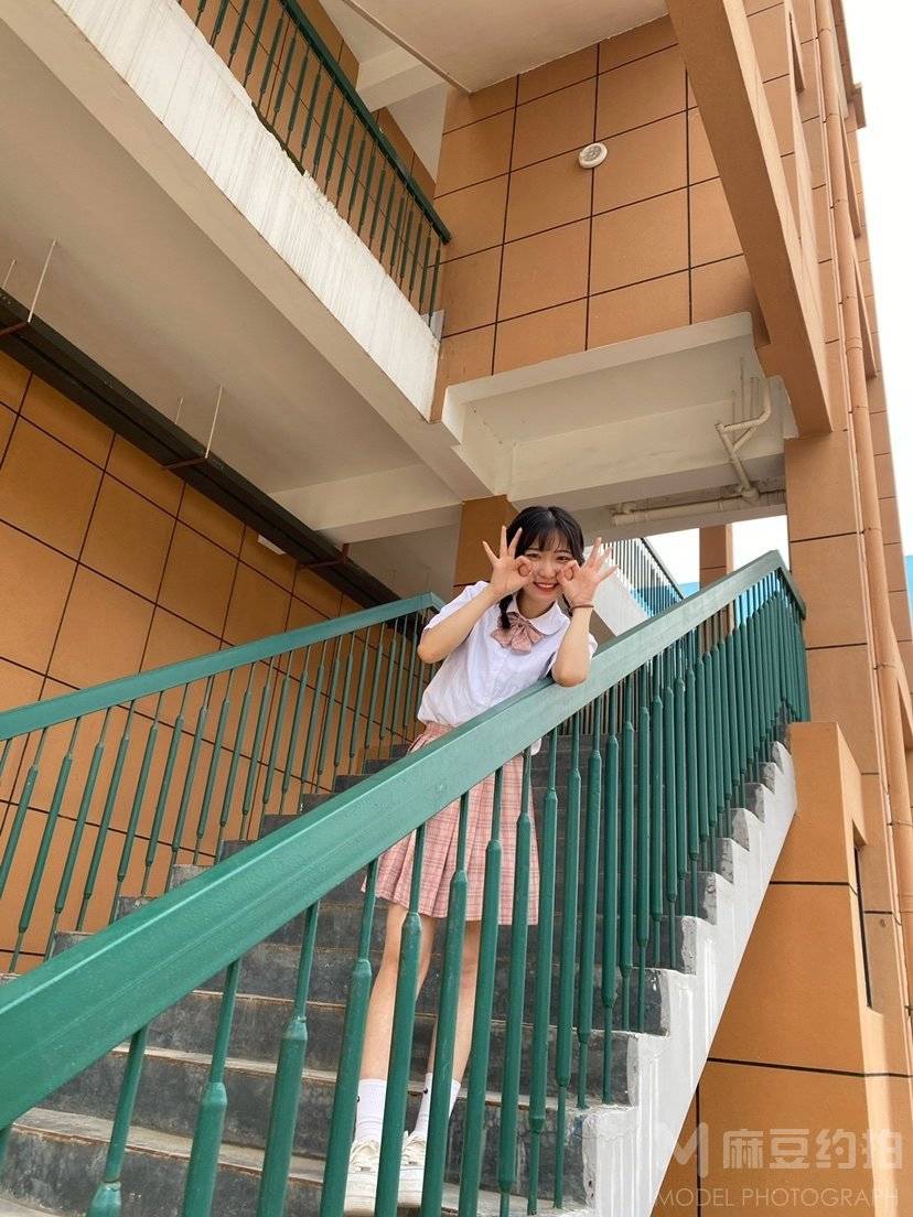 校园模特
