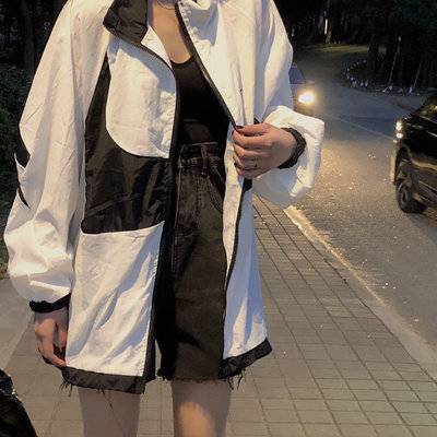 黑白模特