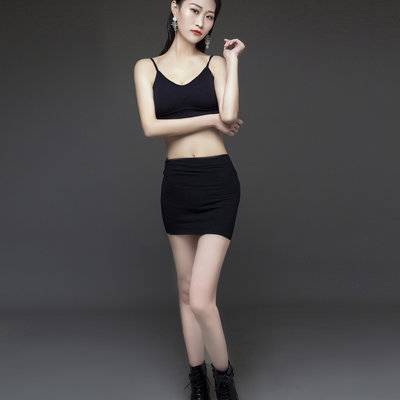 黑白模特