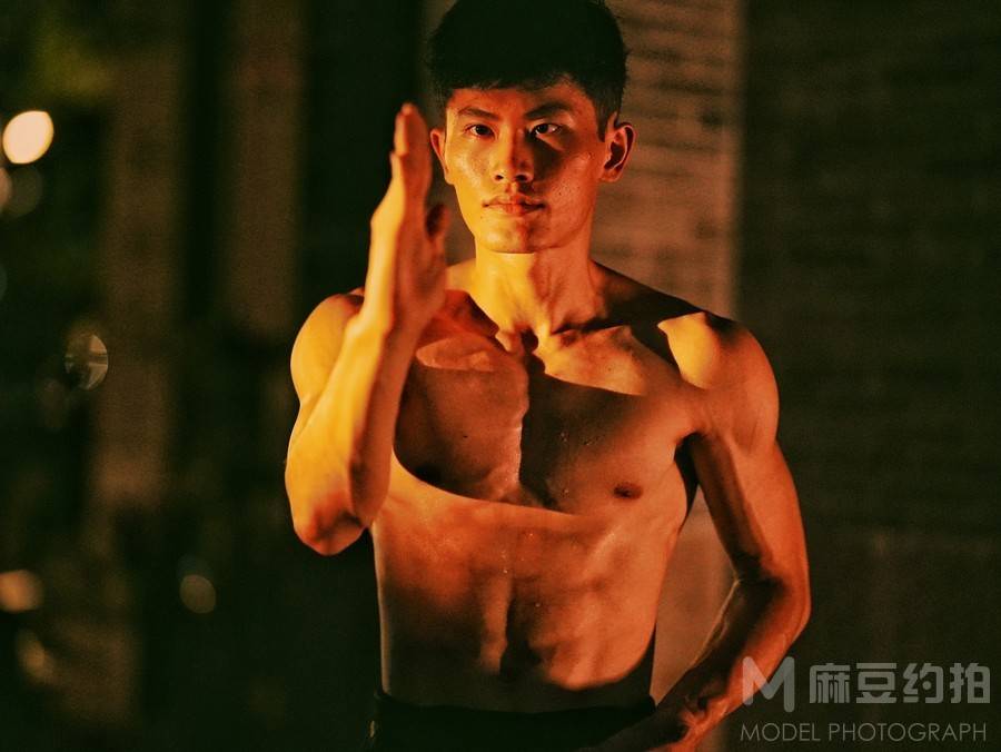 纪实模特