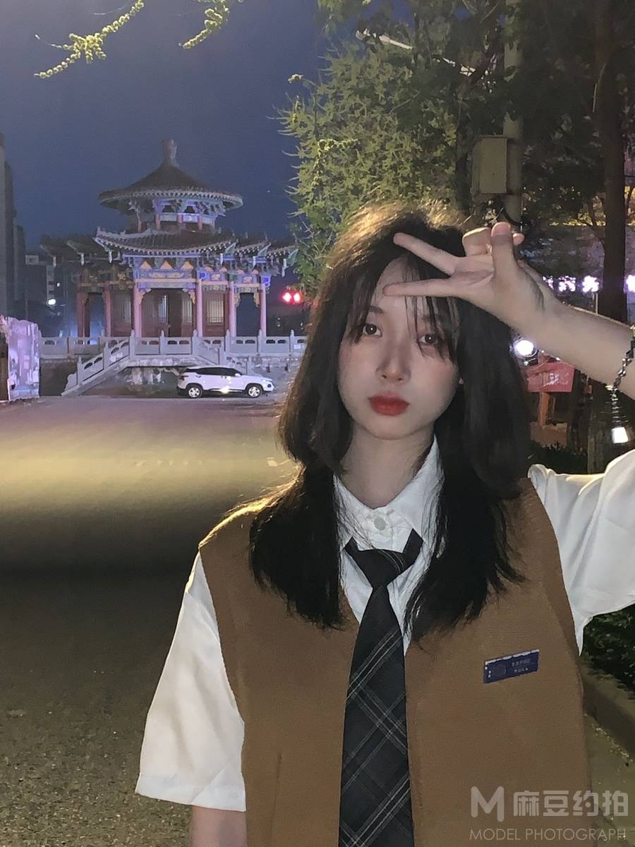 校园模特