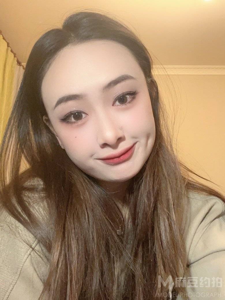 胶片模特