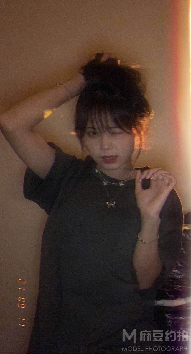 胶片模特
