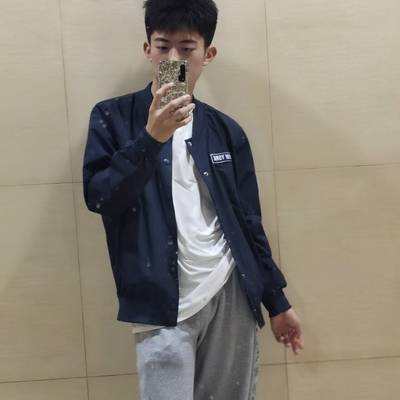 黑白模特