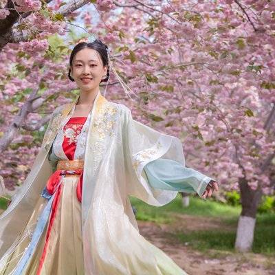 汉服模特