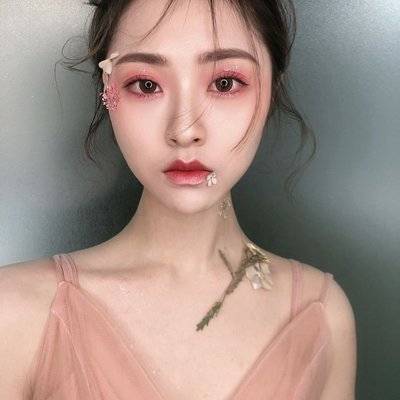 妆容模特