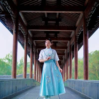 汉服模特
