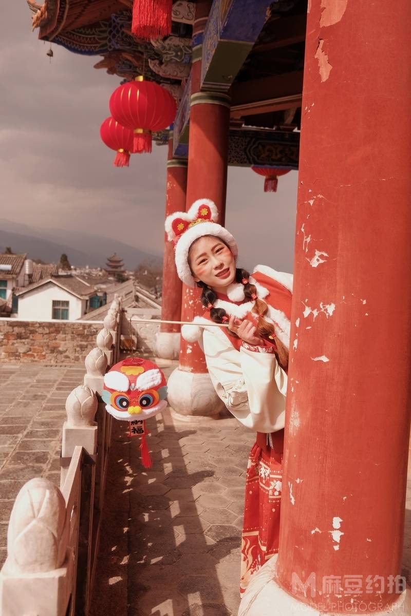 汉服模特