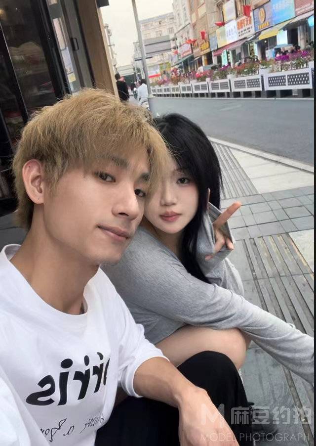 情侣模特
