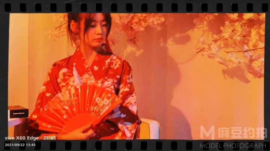 情绪模特