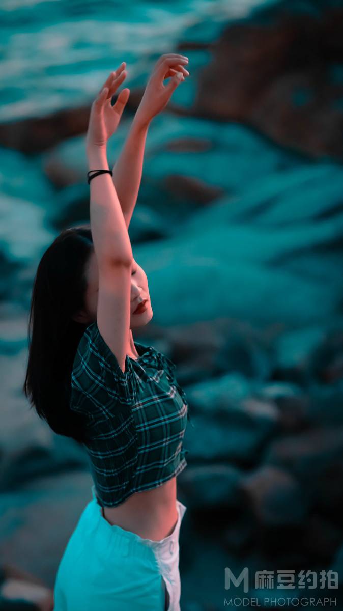 情绪模特