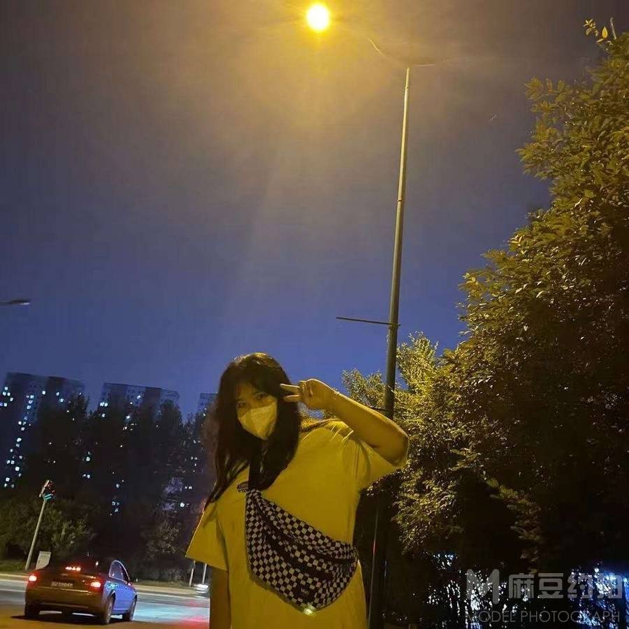 黑白模特