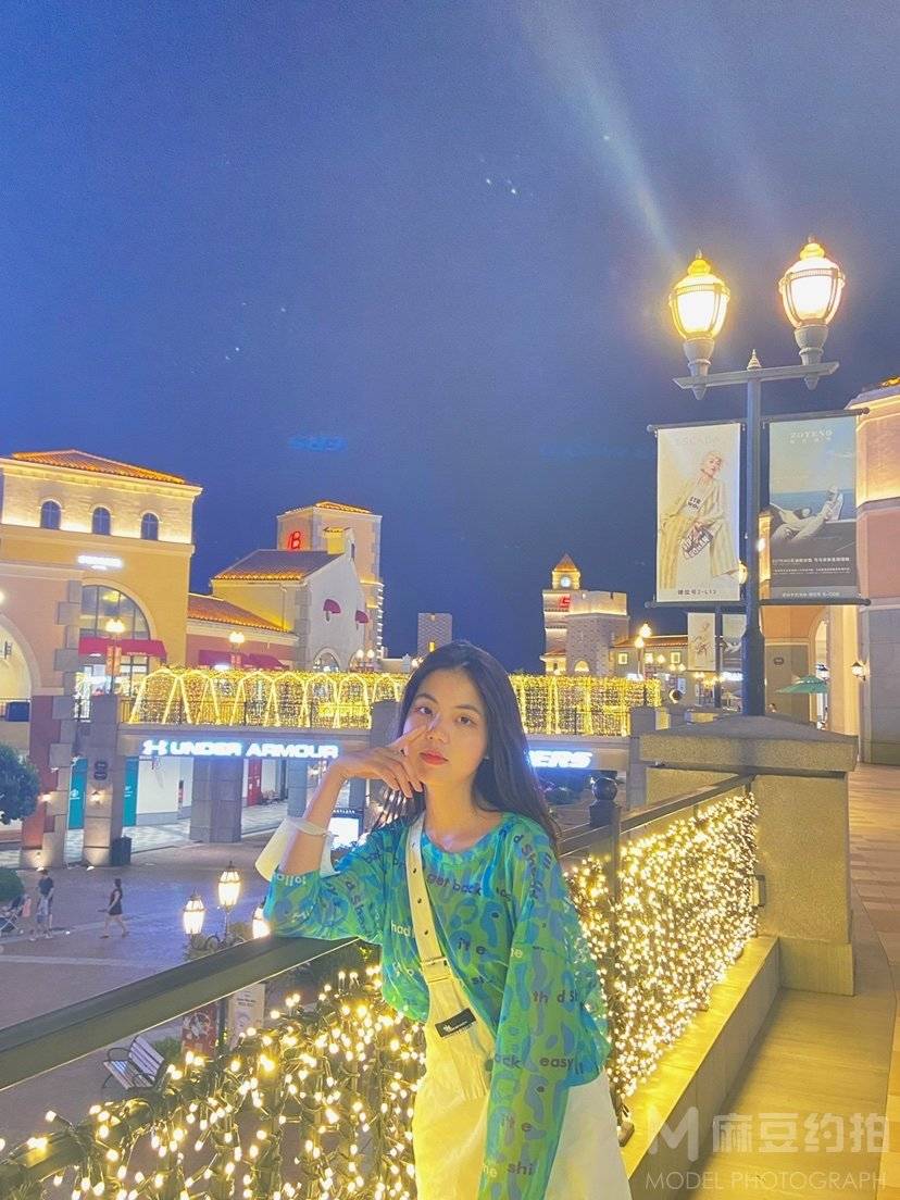 夜景模特