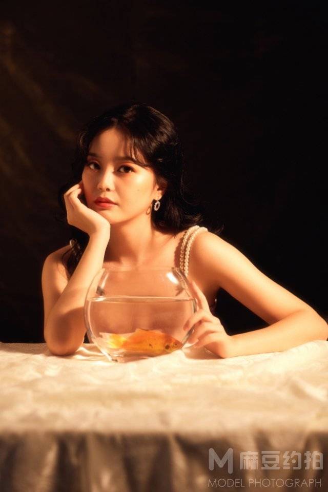 胶片模特
