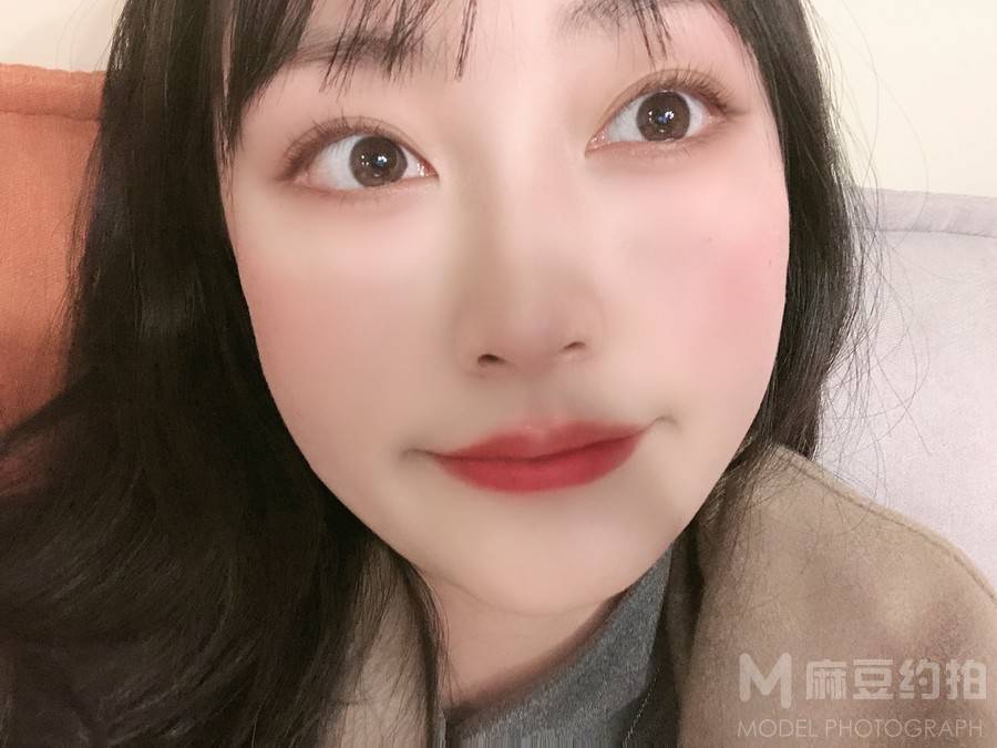 妆容模特