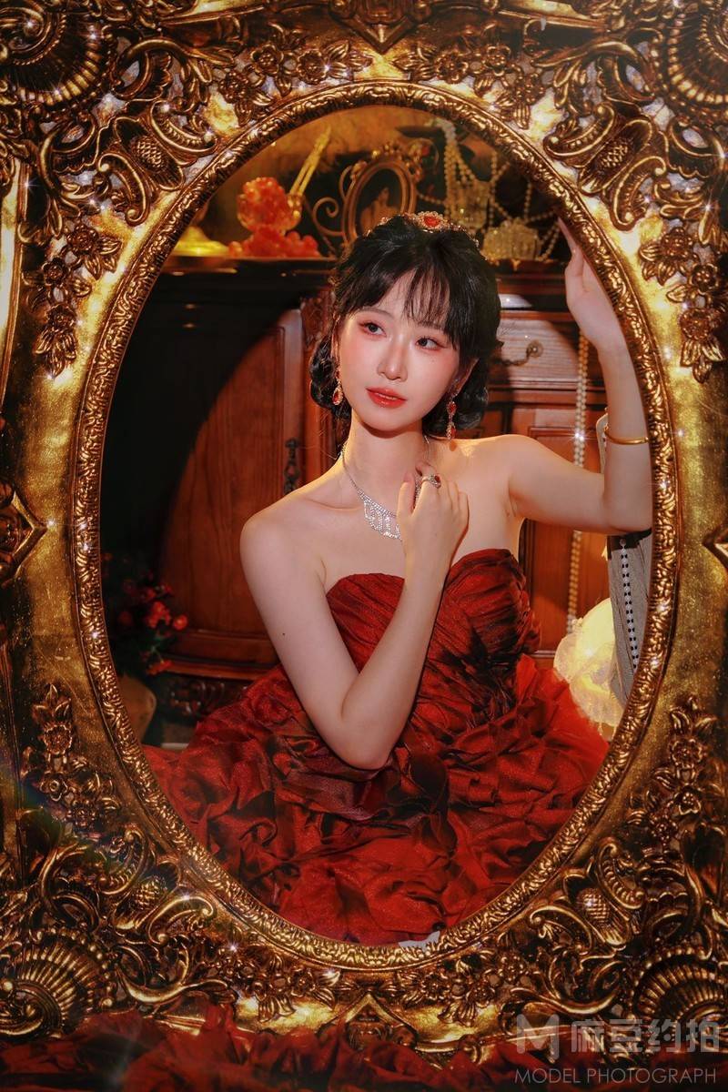 胶片模特