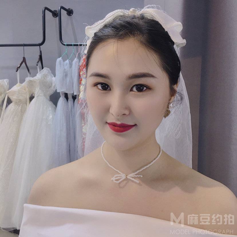 妆容模特