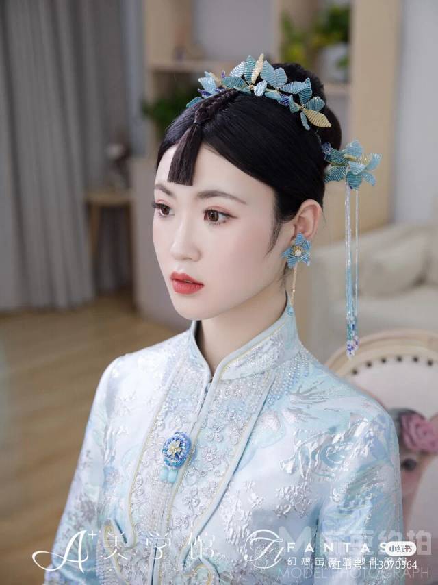 妆容模特