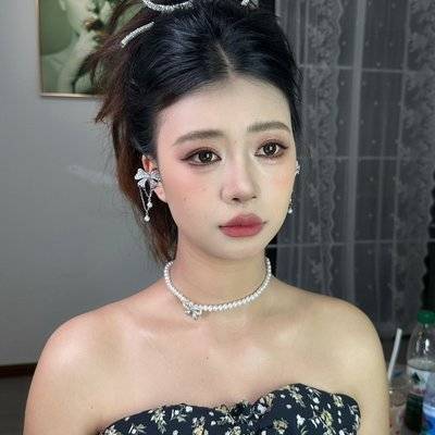 妆容模特