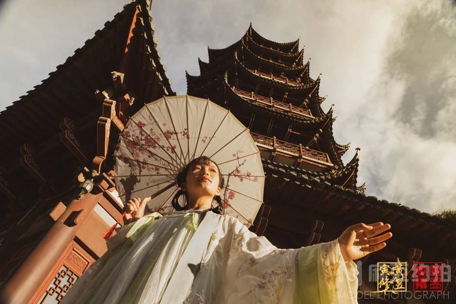 汉服模特