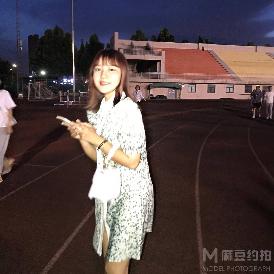 胶片模特