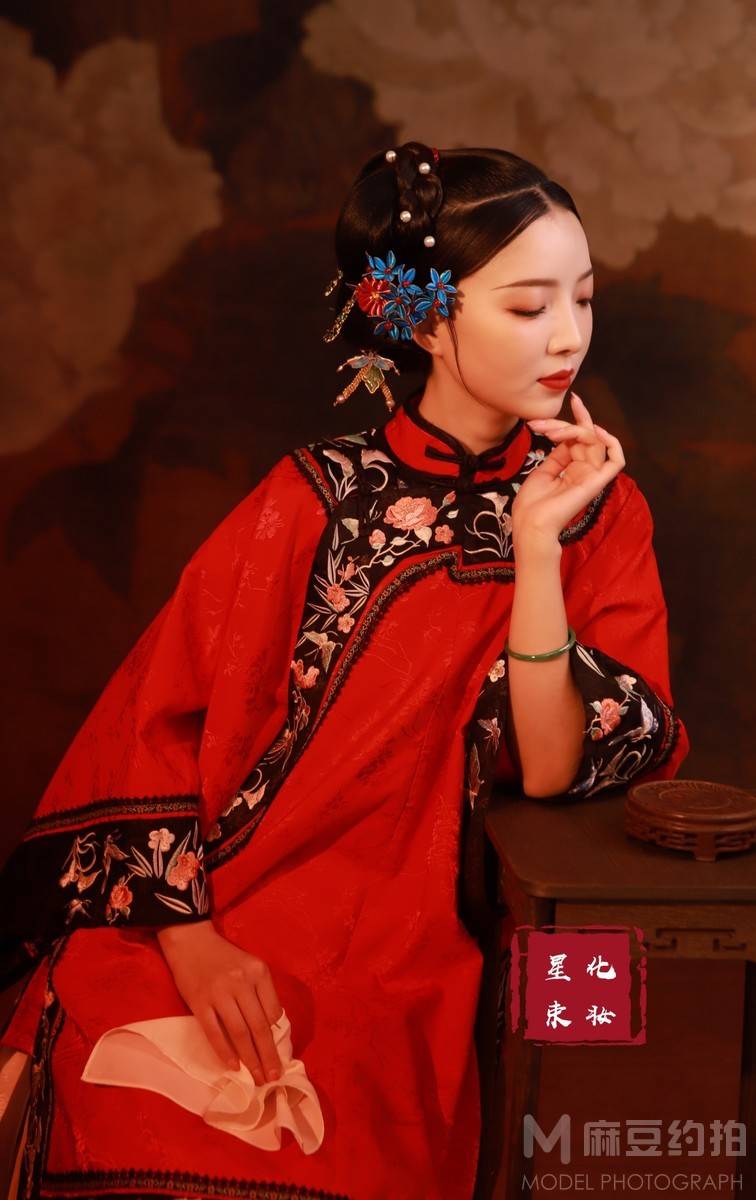 妆容模特