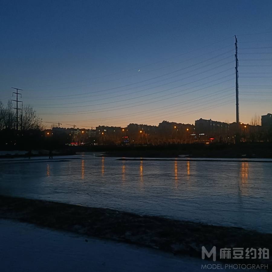 夜景模特