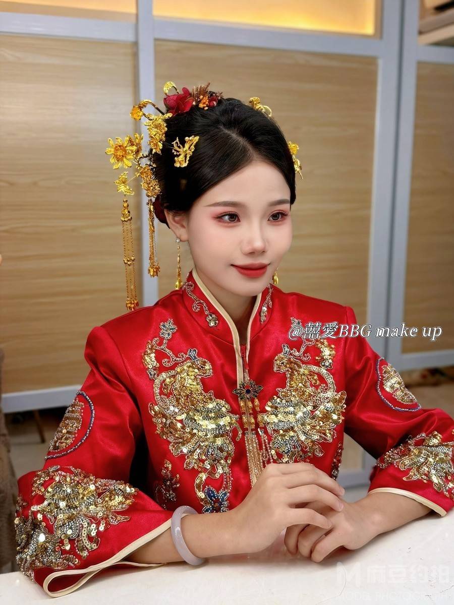 妆容模特