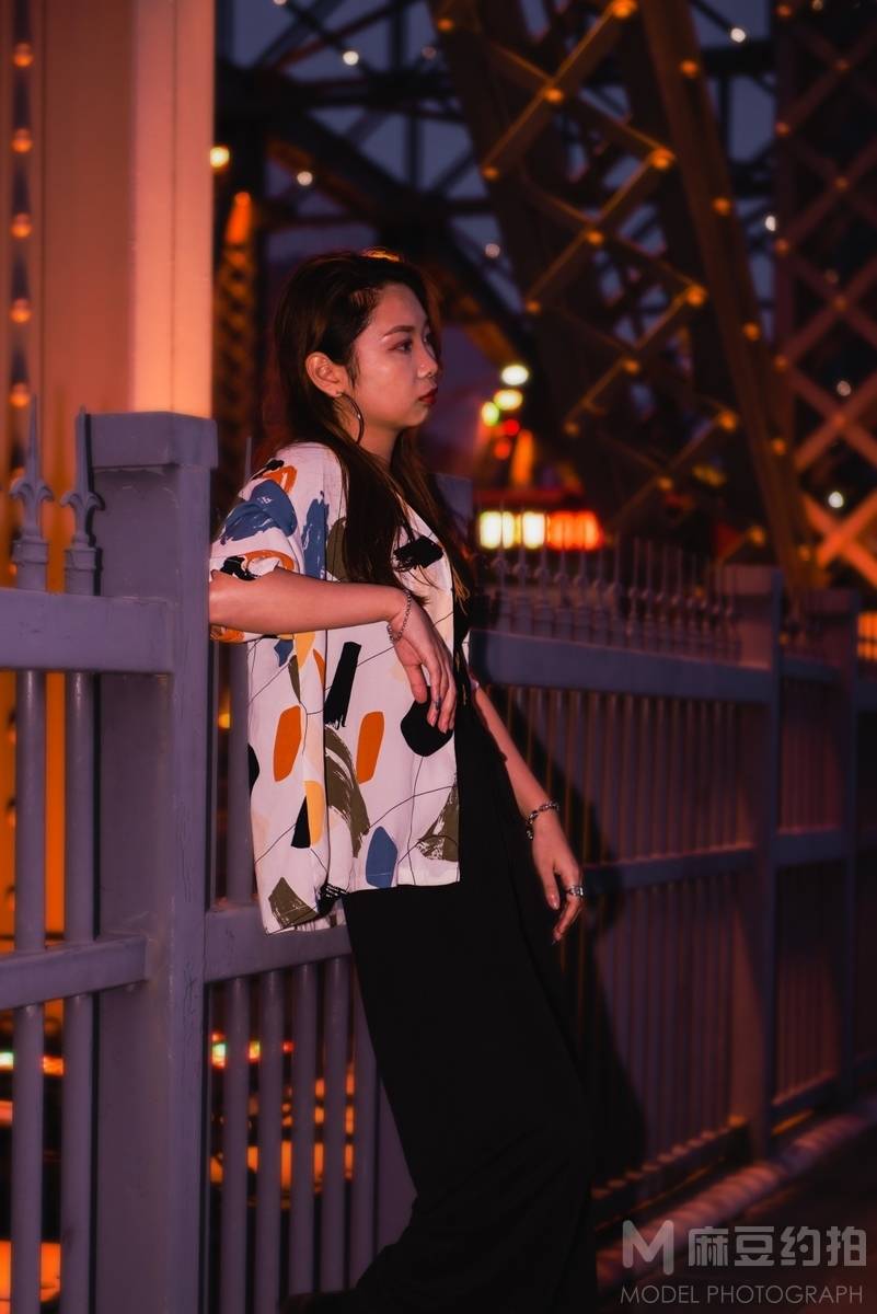 夜景模特