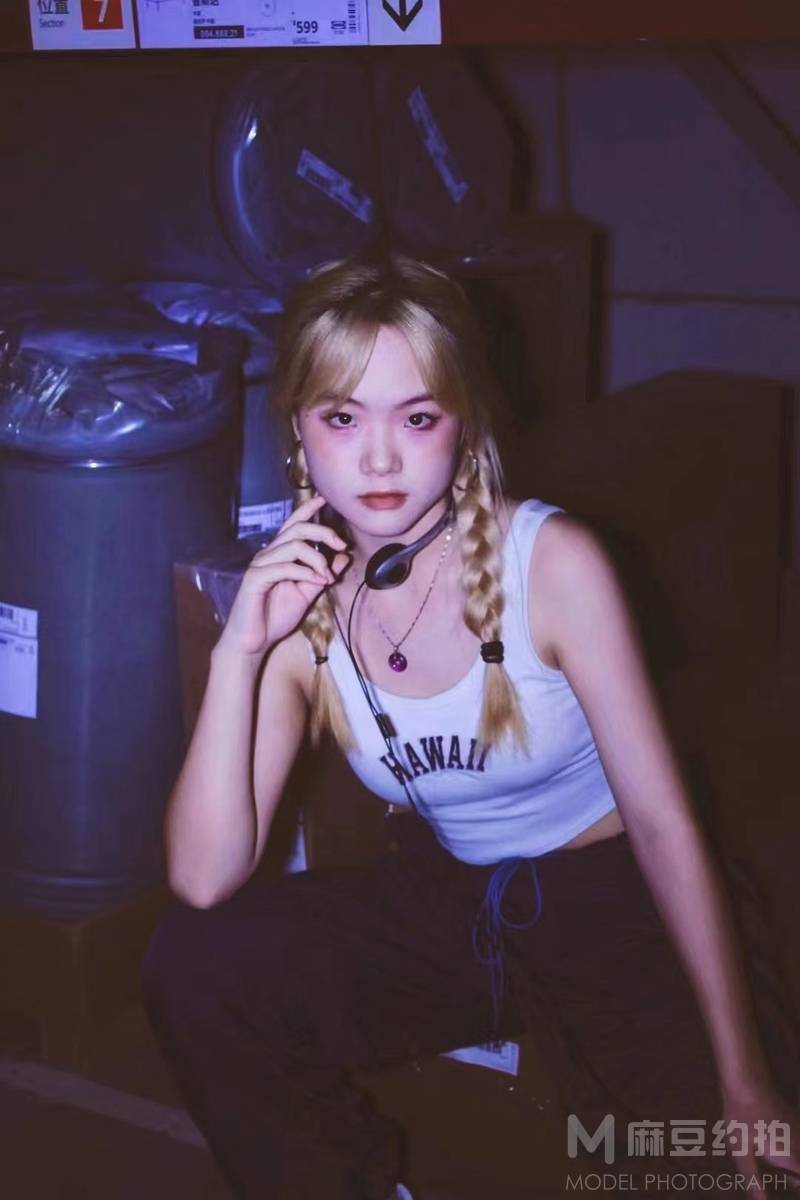 少女模特