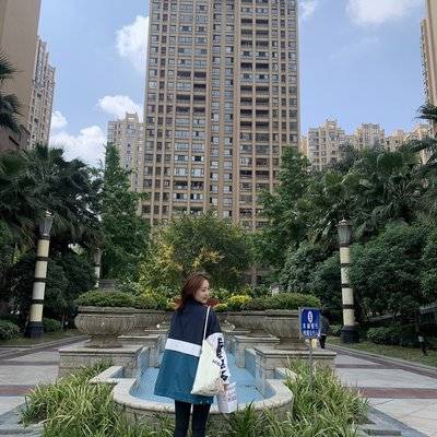 黑白模特