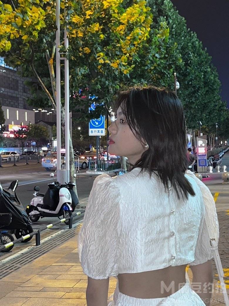 胶片模特
