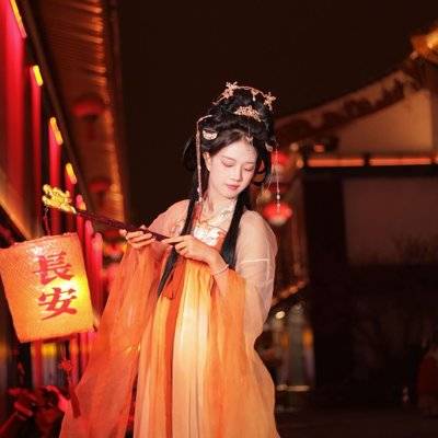 汉服模特