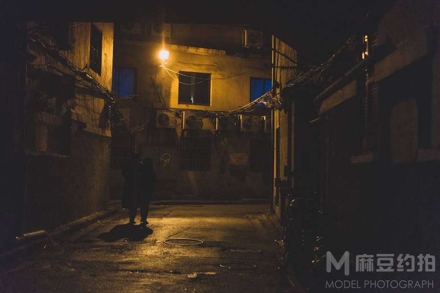 夜景模特