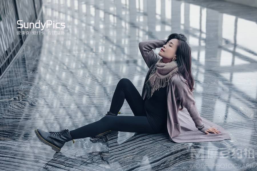 情绪模特