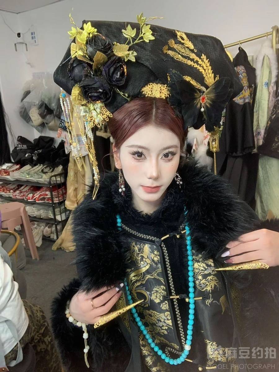 妆容模特