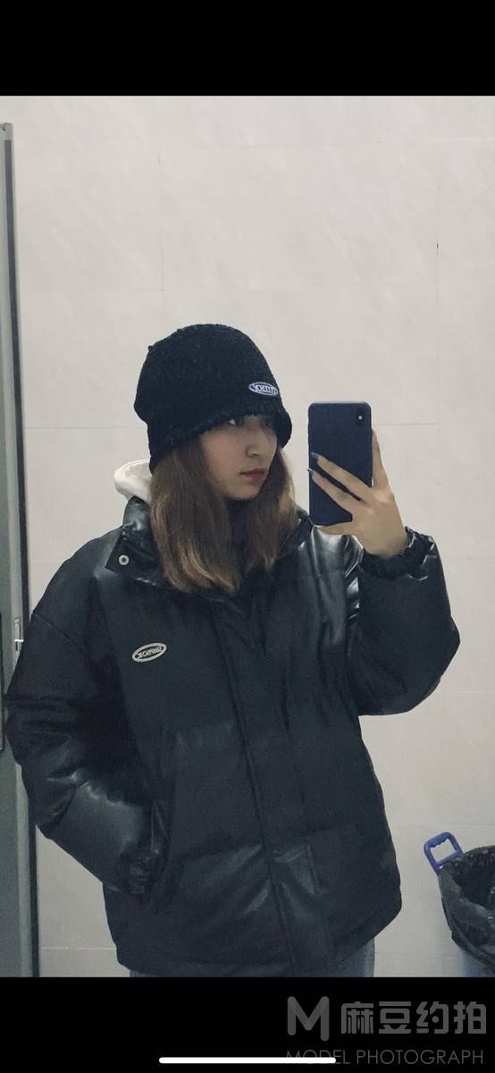黑白模特