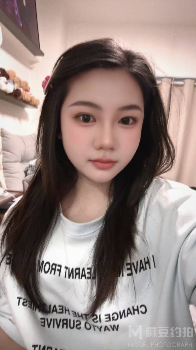 黑白模特
