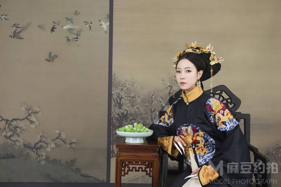 情绪模特
