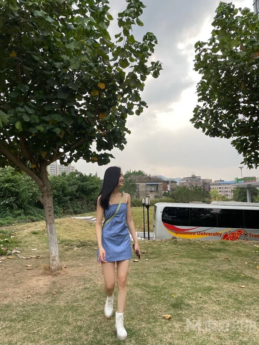 黑白模特